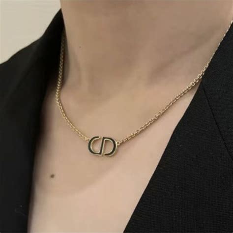 dior ketting met slot|DIOR AND LEWIS HAMILTON.